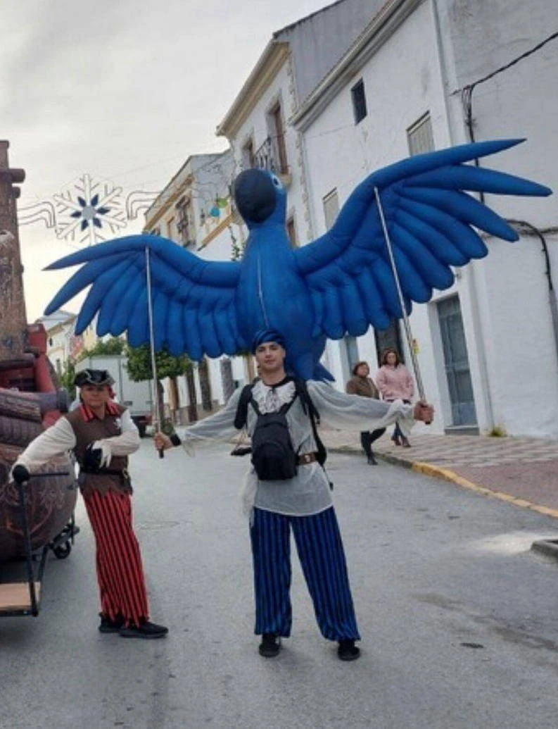 Inflatable flying animals (4) Inflatable flying animals (4)